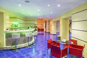 Lloyd's Baia Hotel