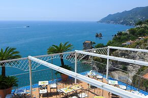 Lloyd's Baia Hotel