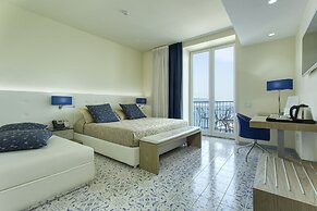 Lloyd's Baia Hotel