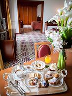 Lloyd's Baia Hotel