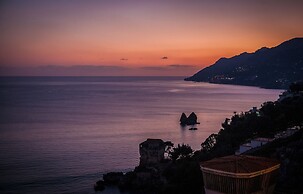 Lloyd's Baia Hotel