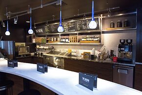 Courtyard by Marriott Madison East