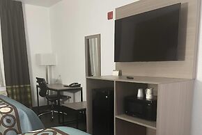 Super 8 by Wyndham Weatherford