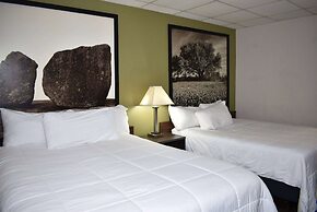 Super 8 by Wyndham Fredericksburg