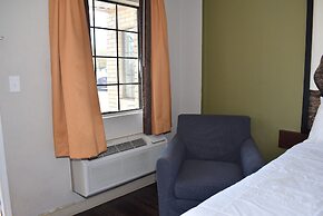 Super 8 by Wyndham Fredericksburg