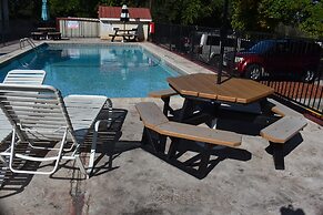 Super 8 by Wyndham Fredericksburg