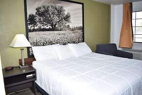 Super 8 by Wyndham Fredericksburg
