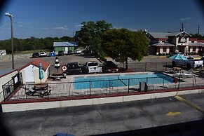 Super 8 by Wyndham Fredericksburg