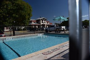 Super 8 by Wyndham Fredericksburg