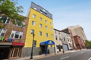 Days Inn by Wyndham Philadelphia Convention Center