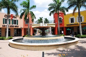 GreenLinks Golf Villas at Lely Resort