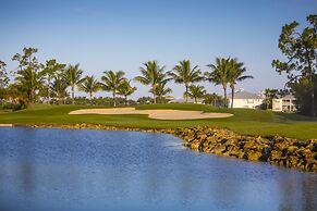 GreenLinks Golf Villas at Lely Resort
