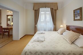 Boutique Hotel Seven Days Prague
