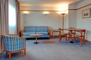 VIP Executive Eden Aparthotel