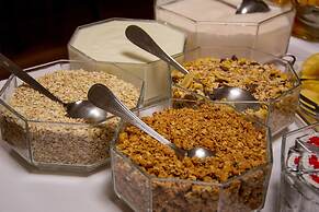 VIP Executive Eden Aparthotel