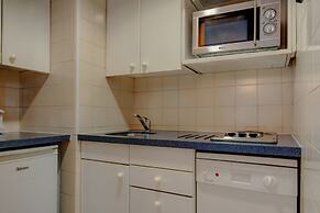 VIP Executive Eden Aparthotel