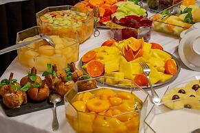 VIP Executive Eden Aparthotel