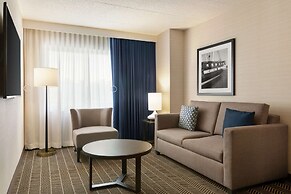 Embassy Suites Boston Logan Airport