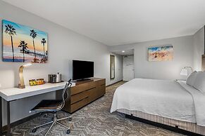 Best Western Valencia/Six Flags Inn & Suites