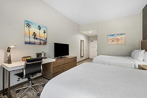 Best Western Valencia/Six Flags Inn & Suites