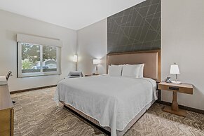 Best Western Valencia/Six Flags Inn & Suites