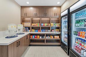 Best Western Valencia/Six Flags Inn & Suites