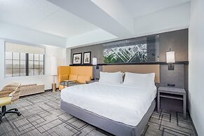 Holiday Inn Lafayette-City Centre by IHG