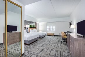 Holiday Inn Lafayette-City Centre by IHG