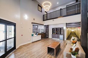 Quality Suites Houston Hobby Airport