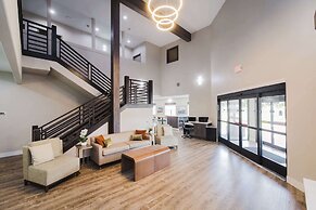 Quality Suites Houston Hobby Airport