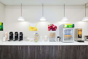 Quality Suites Houston Hobby Airport