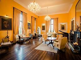 Kinnitty Castle Hotel