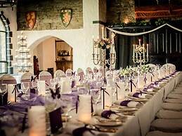 Kinnitty Castle Hotel