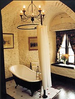 Kinnitty Castle Hotel