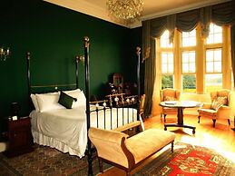 Kinnitty Castle Hotel