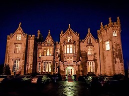 Kinnitty Castle Hotel