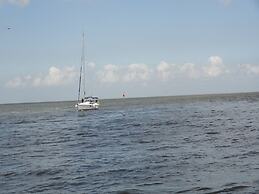 Kemah Boardwalk Inn
