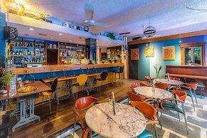 Apollonia Hotel Apartments