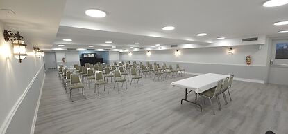 Super 8 by Wyndham Kirkland Lake