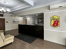 Super 8 by Wyndham Kirkland Lake