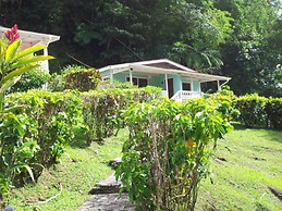 Chez Ophelia Cottage Apartments