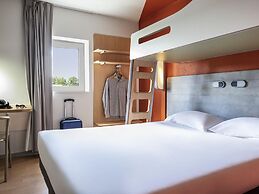 ibis budget Grigny Centre