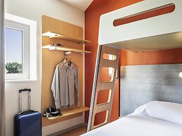 ibis budget Grigny Centre