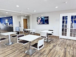 Microtel Inn & Suites by Wyndham Springfield