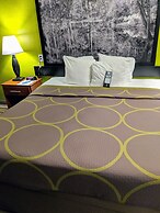 Super 8 by Wyndham Lake City