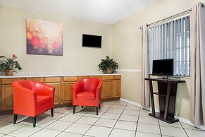 Super 8 by Wyndham Lake City