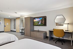 Holiday Inn Express Hotel & Suites Vacaville by IHG