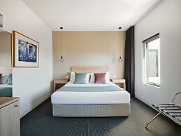 Saint Kilda Beach Hotel (formerly Rydges St Kilda)