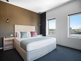 Saint Kilda Beach Hotel