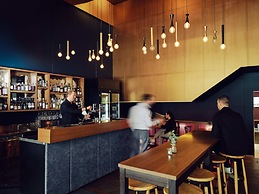Saint Kilda Beach Hotel (formerly Rydges St Kilda)